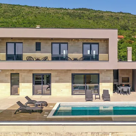 Lejla By Interhome Vila